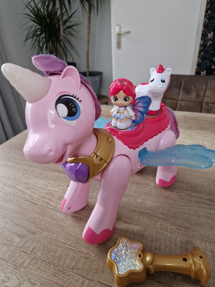 Cléophée, la licorne enchantée - photo numéro 3