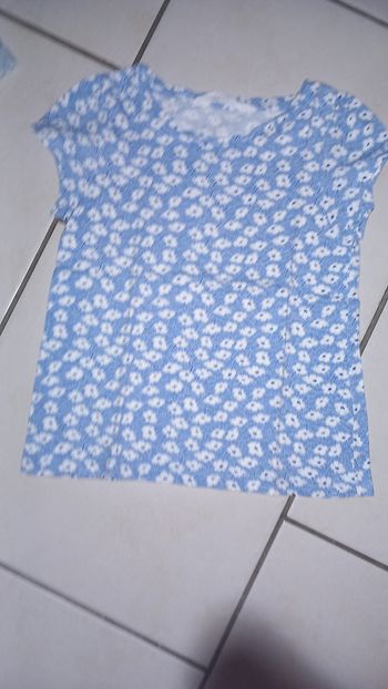 Tee shirt bleu fleuri orchestra 6/8 ans tbe