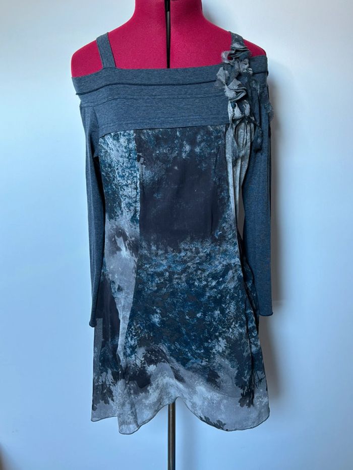Robe grise Mado et les autres imprimé forêt obscure