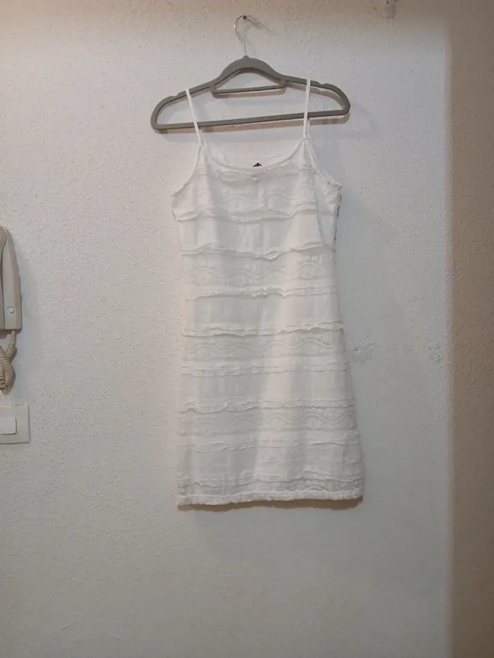 Robe blanche a bretelles doublée " Blanc du nil" taille 3