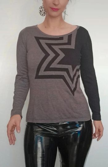 Pull fin bicolore motif étoile taille 38