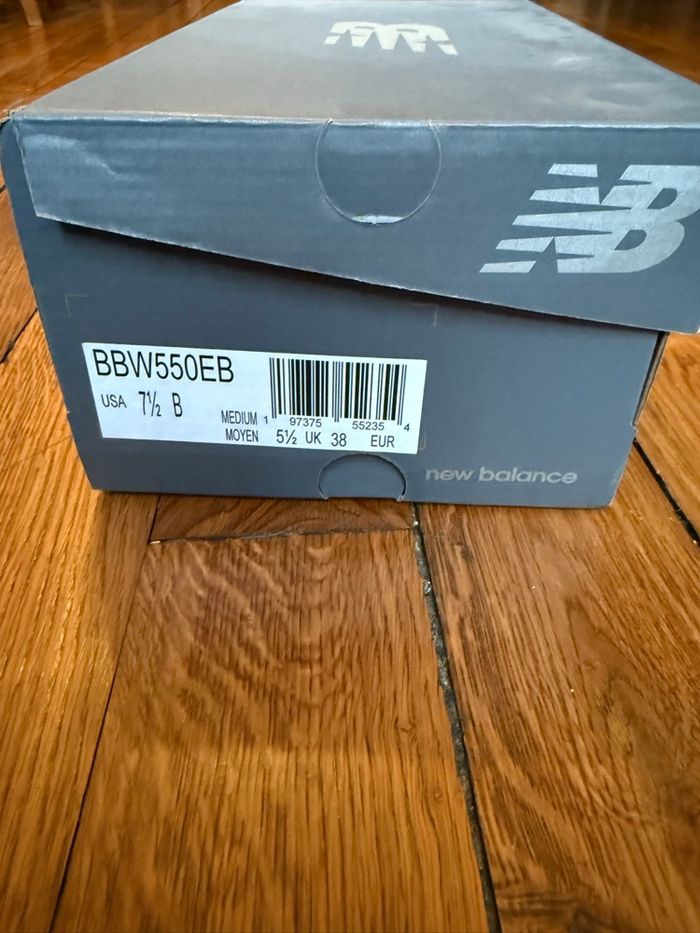 New Balance 550