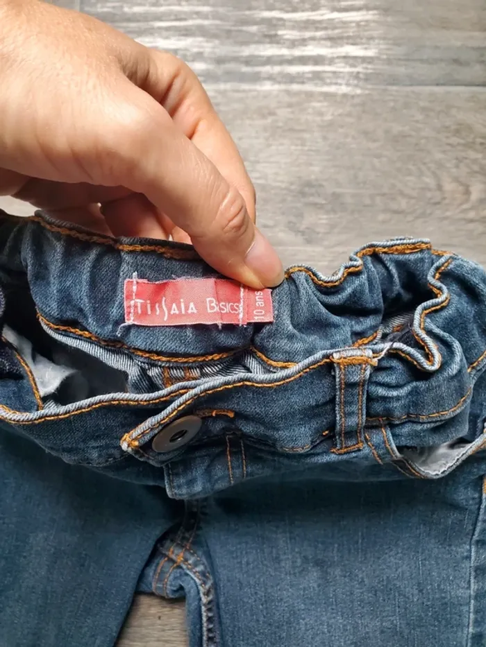 Jeans slim taille 10 ans très bon état Tissaia - photo numéro 2