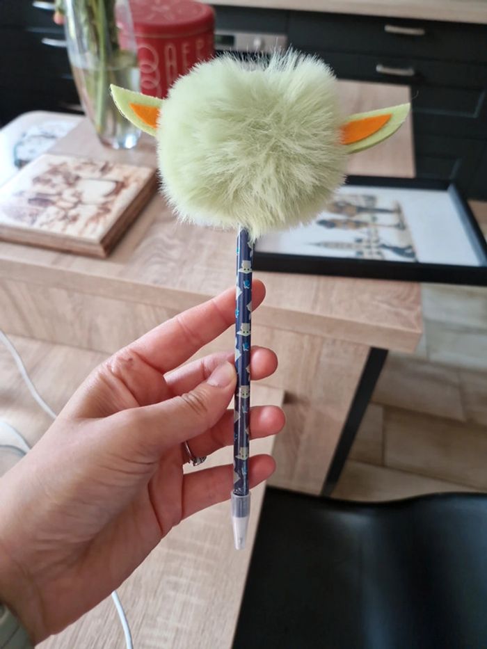 Stylo bébé yoda grogu star wars