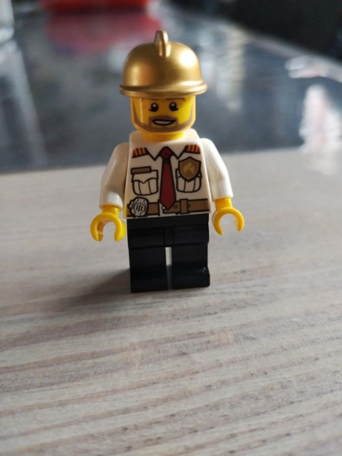 Lego minifig pompier chef cty0350 - photo numéro 2