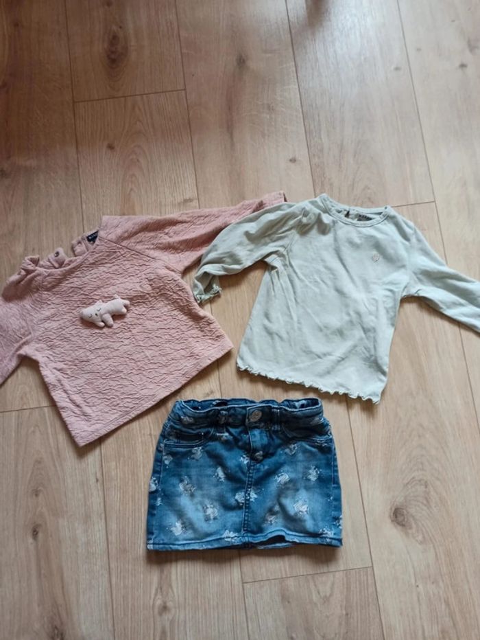 lot fille pull et t-shirt manches longues
