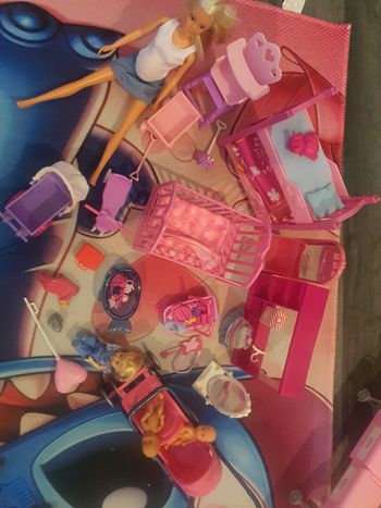 Bebe et accessoires barbie