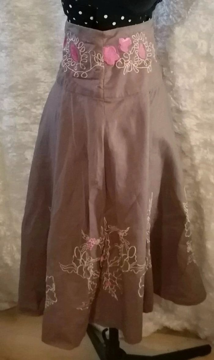 Jupe longue marron à broderie fleurs Jacqueline Riu - photo numéro 3