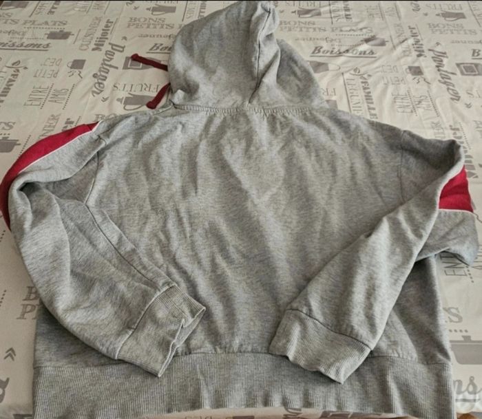 Vend 3 pulls dont 2 en laine pour fille 12ans - photo numéro 4
