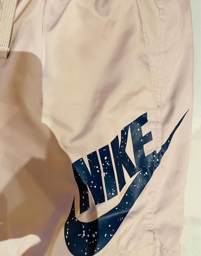 Short nike XS - photo numéro 2