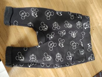 Pentalon Mickey jamais porté