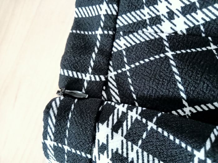 Jupe courte à carreaux - photo numéro 8