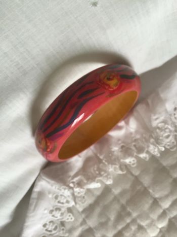 Bracelet en bois peint à la main, artisanal, motif floral