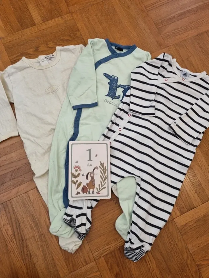 Lot 3 pyjamas mi saison 12 mois