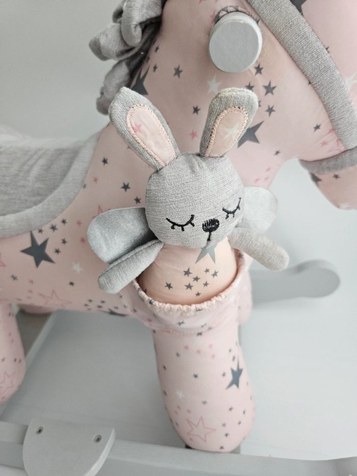 🦄 Cheval à Bascule Licorne Haut de Gamme - Dès 9 Mois - Doudou Inclus - photo numéro 7