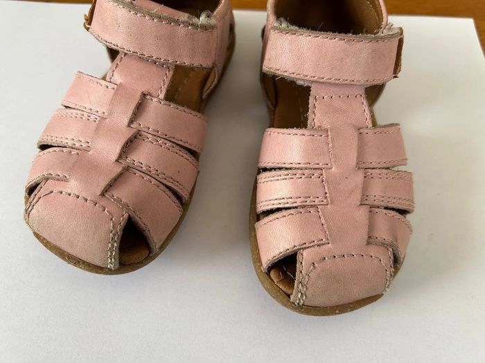 Sandales rose - photo numéro 2