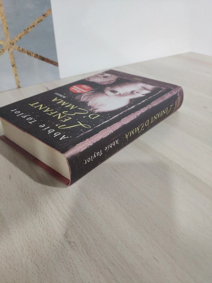 Livre grand format L'enfant d'Emma Abbie Taylor - photo numéro 5