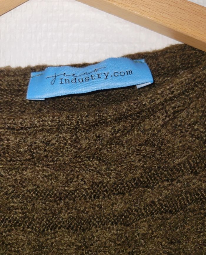 Pull kaki avec épaulettes - photo numéro 2