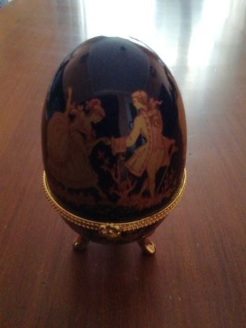 Œuf en porcelaine neuf