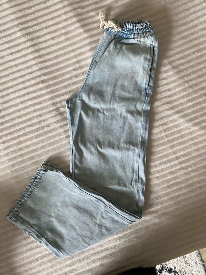 Jean loose
