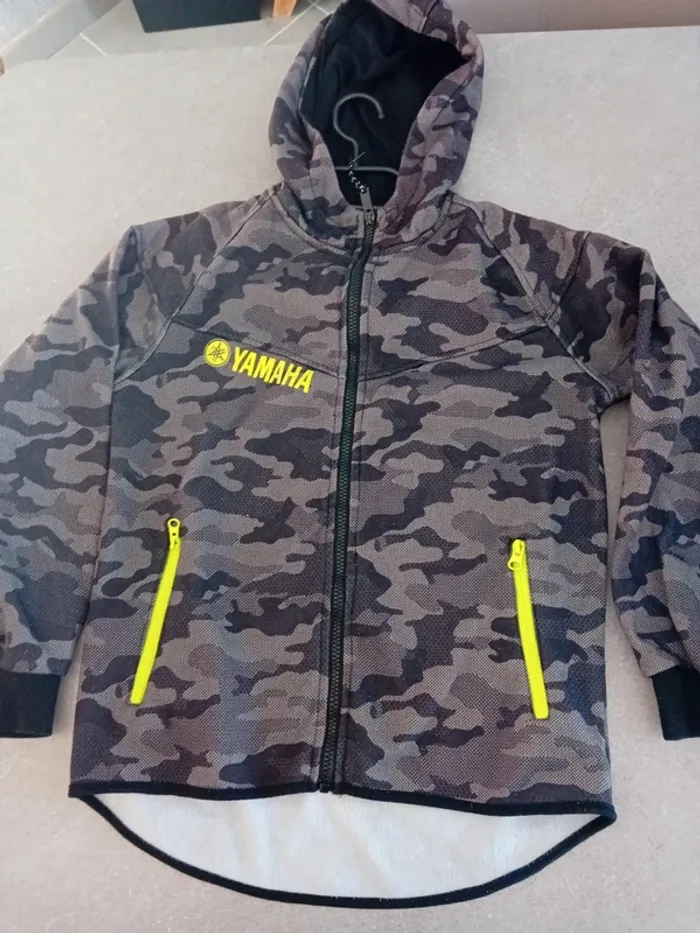 Veste de jogging de chez Yamaha en taille 16 ans - photo numéro 2