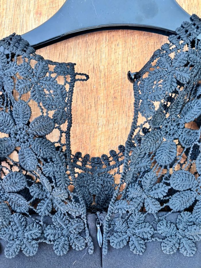Petite robe noire à dentelle - photo numéro 5