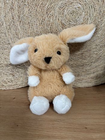Neuf doudou lapin beige blanc assis jemini 