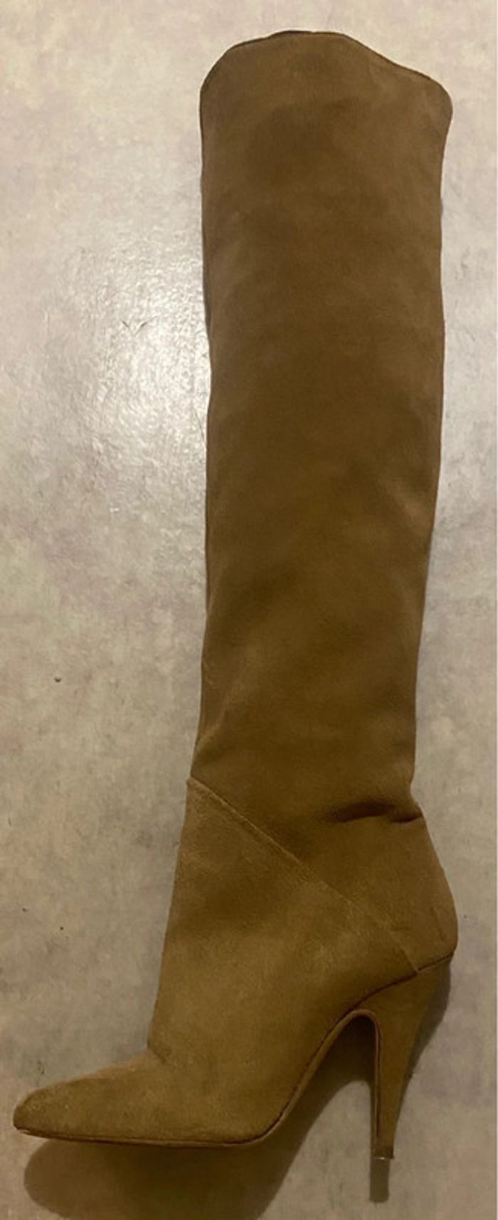 Magnifique bottes cuissardes haute talon  démentes mesdemoiselles daim 36 - photo numéro 2