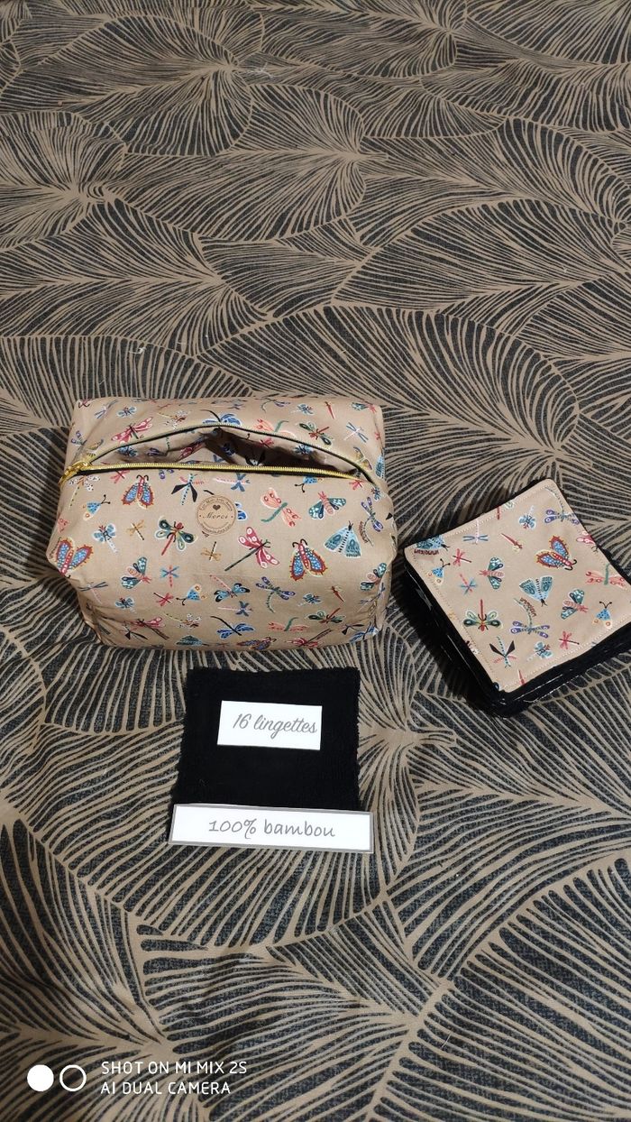 16 lingettes lavables et sa trousse de toilette moltonné