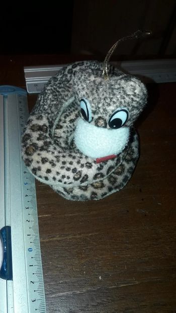 Serpent peluche