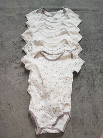 Lot de 6 bodies 36 mois (92)