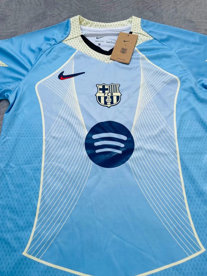Maillot concept foot Barça bleu taille M - photo numéro 4