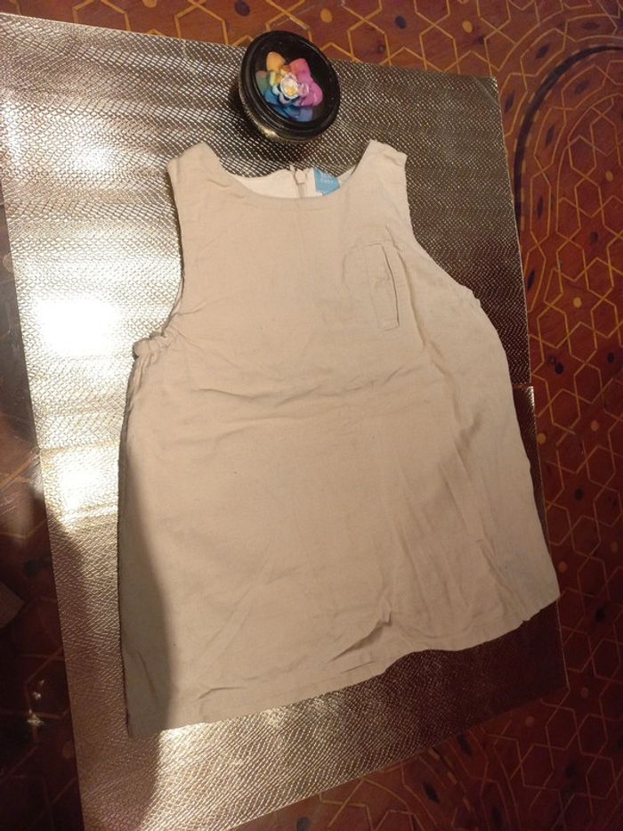 Belle robe beige 12 mois