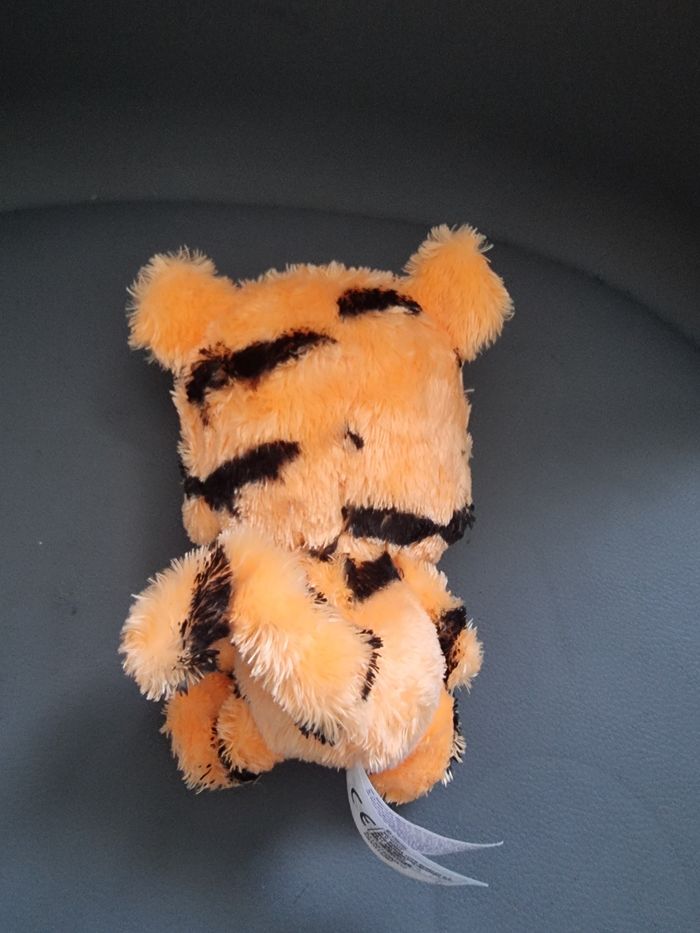 Petit peluche disney tigrou - photo numéro 3