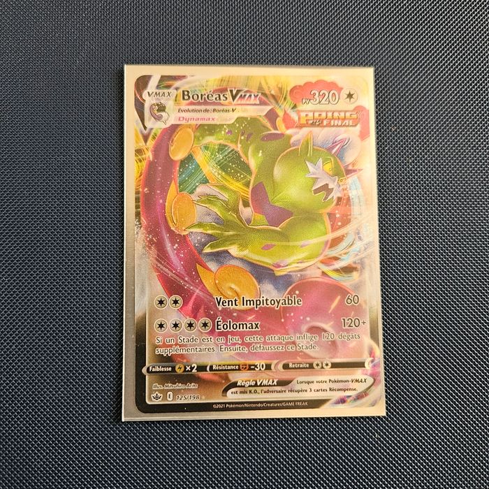 Pokémon Boréas VMAX 125
