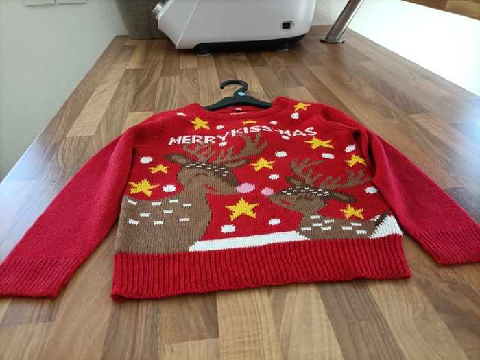 Pull de Noël neuf rennes 5 ans - photo numéro 2
