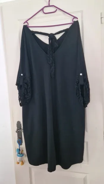 Robe loose oversize Made in italy noir et dentelle