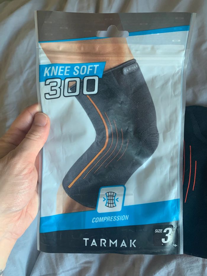 Genouillère de maintien compressif Tarmak T.3 parfait état - photo numéro 2