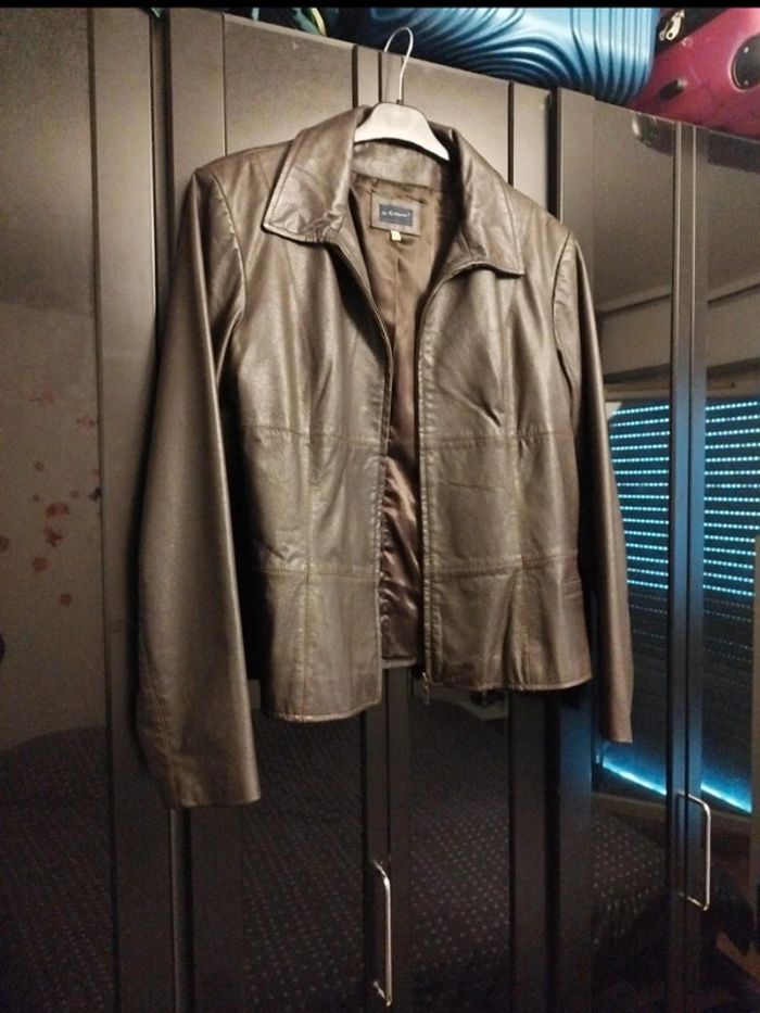 Veste en cuir ,  voir étiquette.