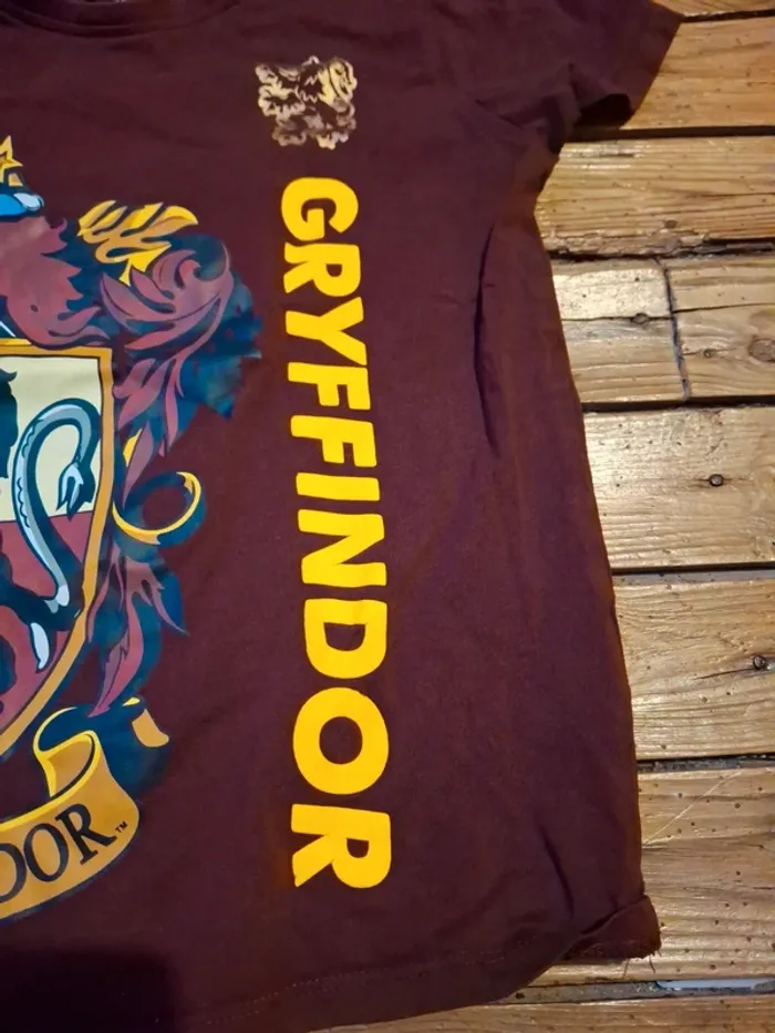 Tshirt harry potter taille 7/8 ans - photo numéro 3