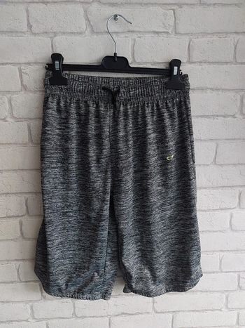 Short Primark taille 12 / 13 ans (158 cm)