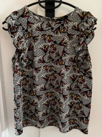 Blouse imprimée Kiabi t. s parfait état volants