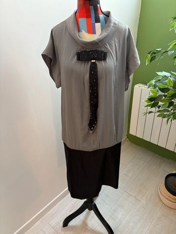 Robe chic Cop copine Taille 40 couleur gris et noir