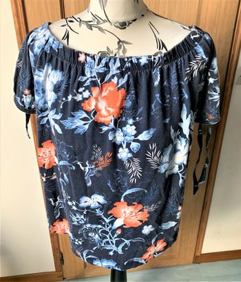 Blouse marine fleurie col Bardot H&M taille 38/40