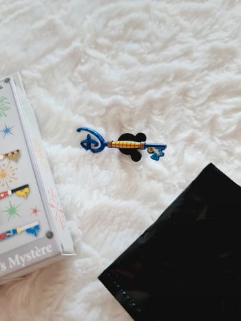 Pin's clé mystère Toy Story