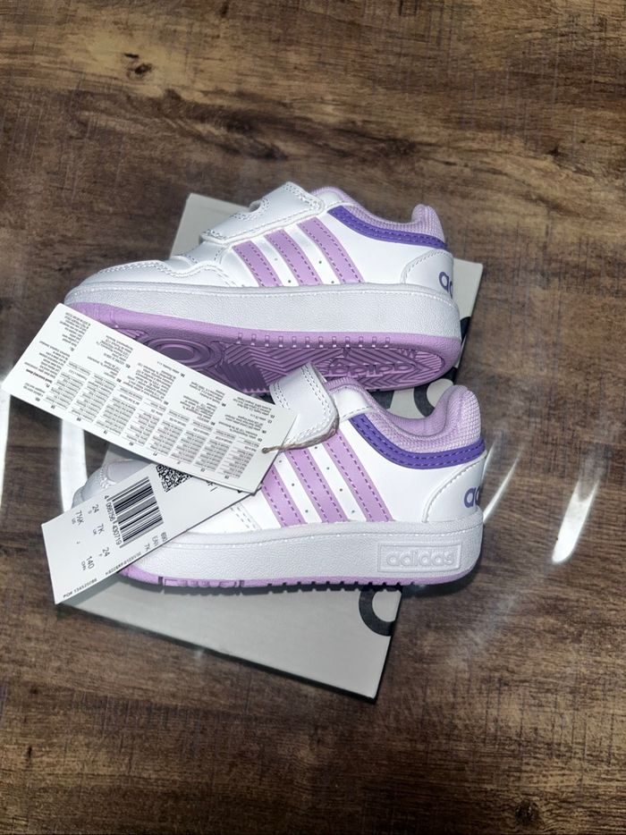 Baskets adidas neuf - photo numéro 2