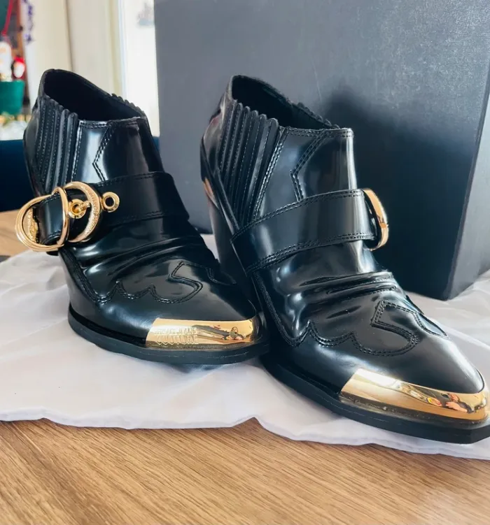 Bottines chaussures Versace Jeans Couture