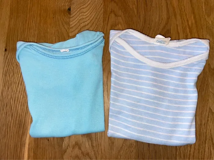 2 T-shirt 3 mois - photo numéro 2