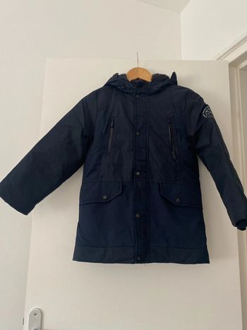 Doudoune bleu marine avec fourrure au capuche Garcons 8 ans Zara