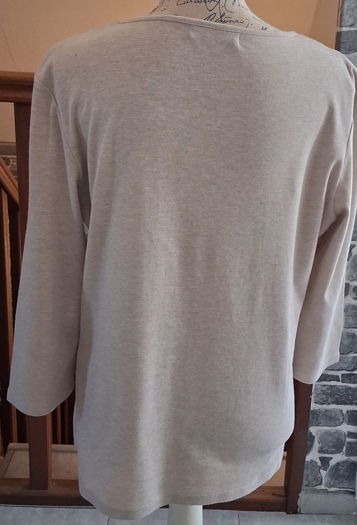 Pull fin beige imprimé, brodé et avec des sequins - photo numéro 5
